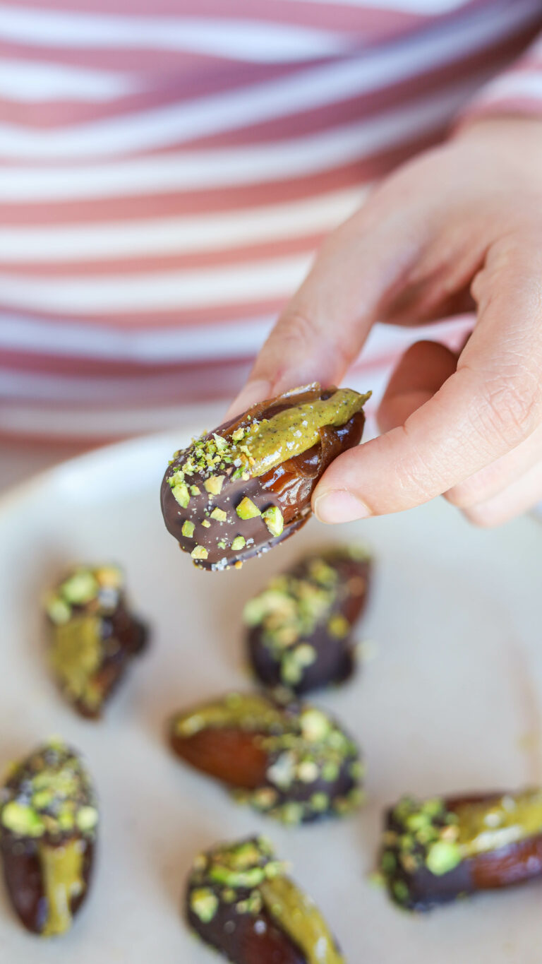 STUFFED PISTACHIO DATES